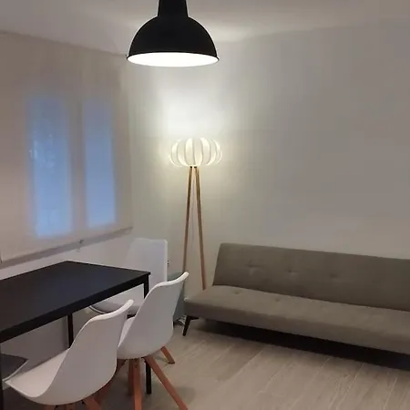 Appartamento Moderno A 1km De *
